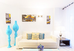 Charming 2 Bedroom Apartment