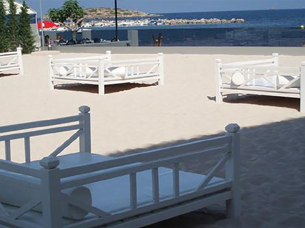 a corner of the private beach of the complex